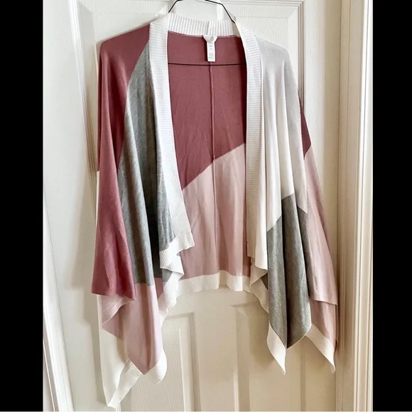 Lululemon Hatha Wrap - Picture 2 of 6